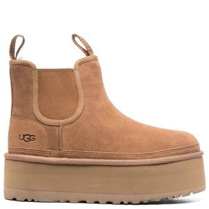 NWT UGG Chelsea platform
